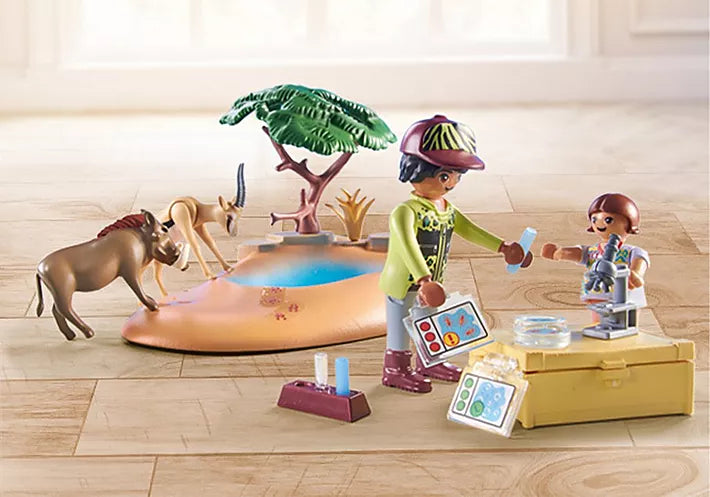  Playmobil Wiltopia Animal Care Station : Toys & Games