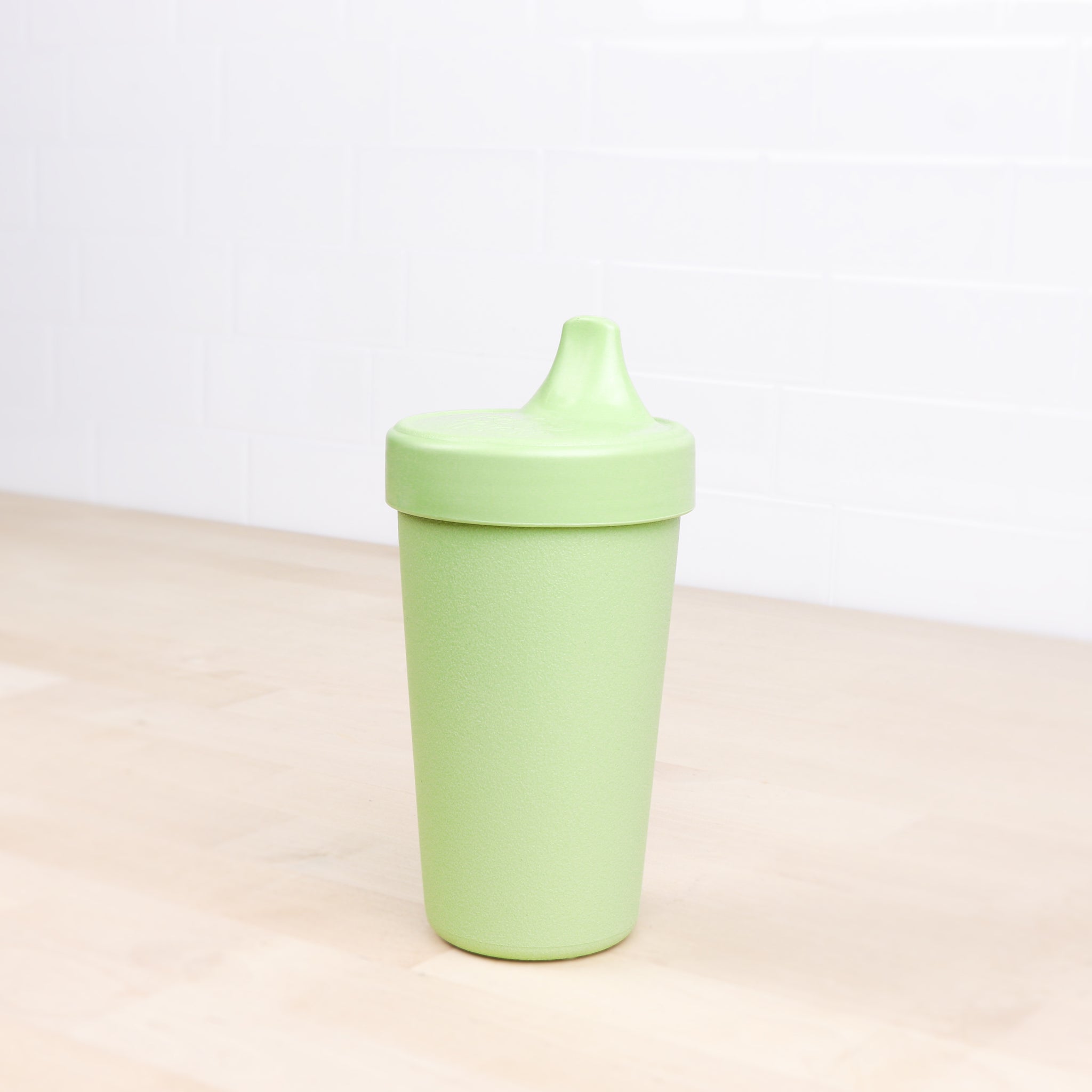 No-Spill Sippy Cup - White – Green Dazzle Baby